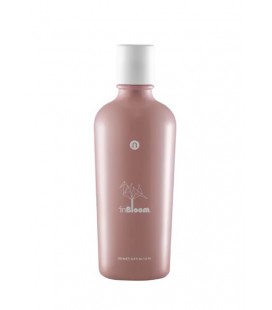 InBloom Moisturizing Shampoo Idratante per Cute, Desquamazione e Forfora Secca - Naturalmente - 250ml